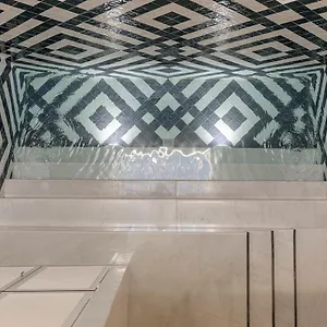 https://aurora-terrace-apartments.es-andalucia.com